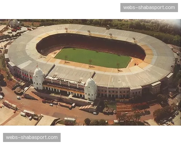 温布利球场启动新一轮草皮更换,为足总杯决赛及欧洲杯做准备 温布利球场启动新一轮草皮更换,为足总杯决赛及欧洲杯做准备