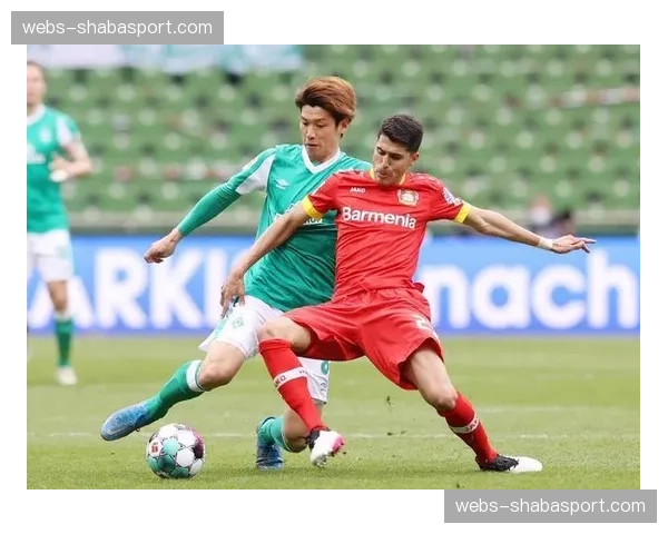 勒沃库森官方宣布签下18岁马里前锋恩吉库拉·邦巴